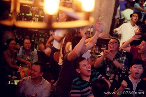 上海欧洲杯酒吧通宵（上海欧洲杯酒吧通宵营业吗）
